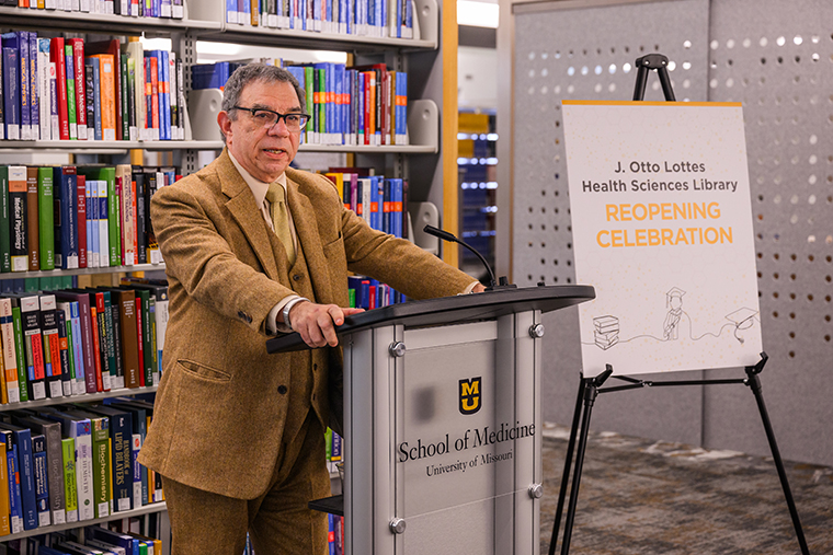 Dr. Barohn outlines the newest additions to the redesigned J. Otto Lottes Health Sciences Library.