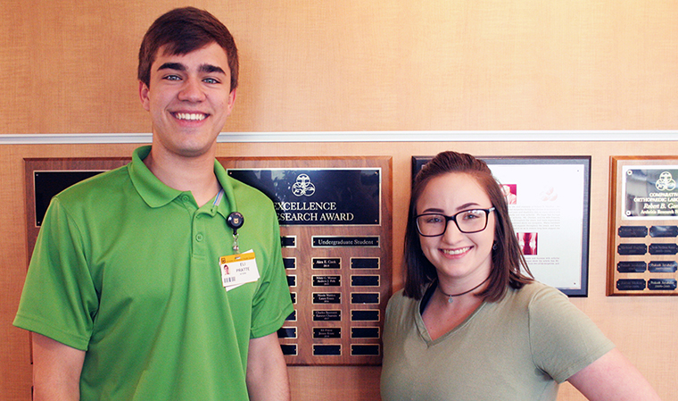 Eli Pratte and Jessee Kruse won the 2018 TLRO Excellence in Research Awards for undergraduate students.