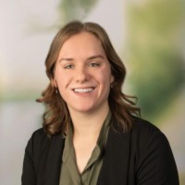 Photo of Amanda Altobell