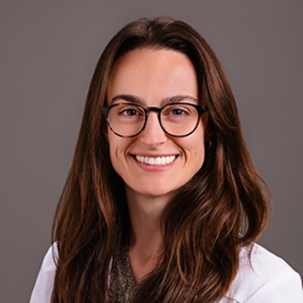 Emma Sinek, Post-Sophomore Fellow
